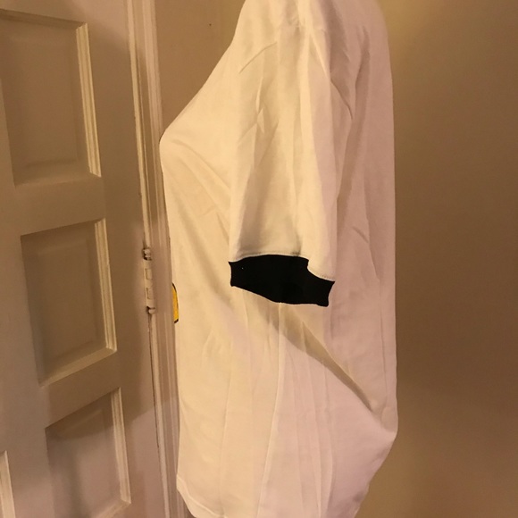 Authentic Walt Disney World graphic tee (NWOT) - Picture 3 of 6